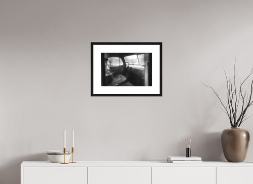 45 x 30 cm, Framed Passepartout (Hahnemühle Photo Rag Baryta) Bella's Truck NEW