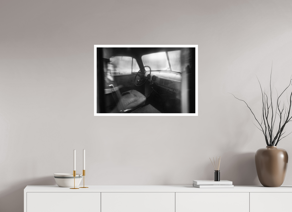 75 x 50 cm, Unframed (Hahnemühle Photo Rag Baryta) Bella's Truck NEW